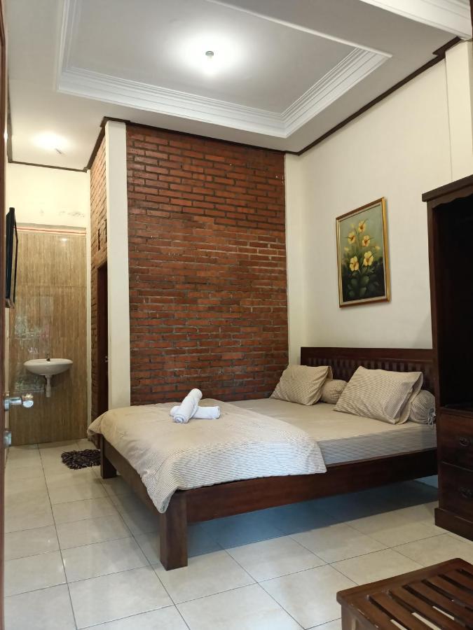 Rumah Kami Guest House Yogyakarta Kültér fotó